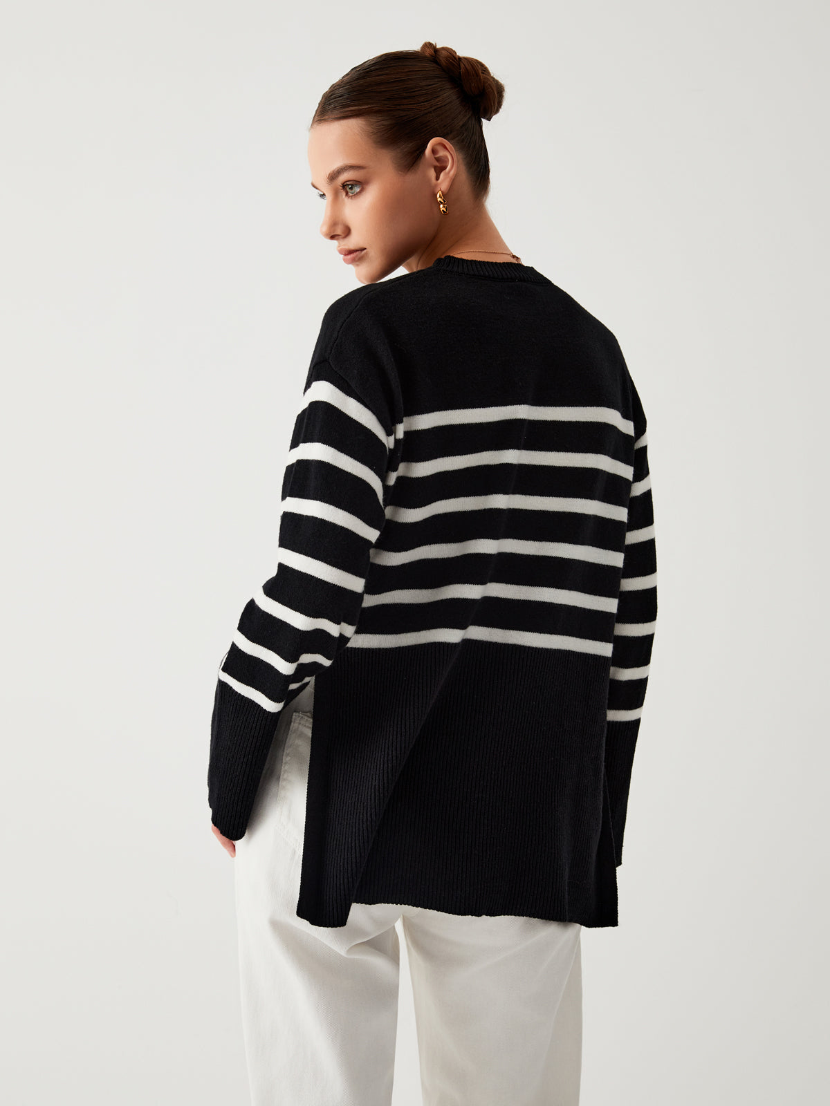 Zephyra | Stylish Women's Striped Sweater for Casual Elegance